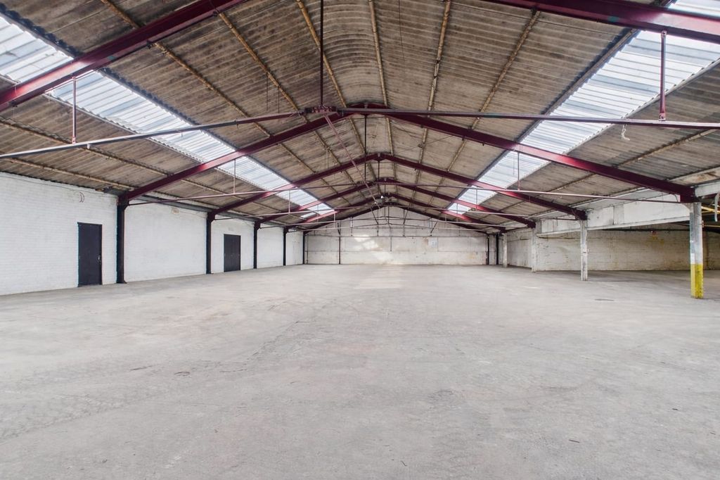 Property photo 2 of 12