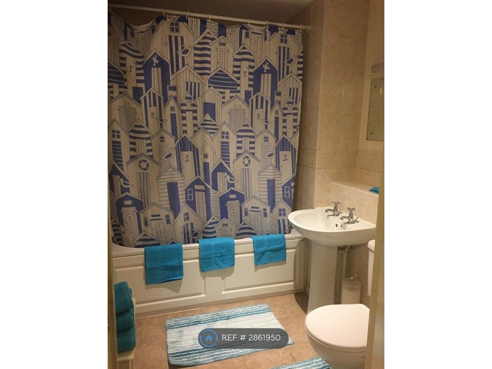 Property photo 3 of 5 Bathroom For 2 Rooms