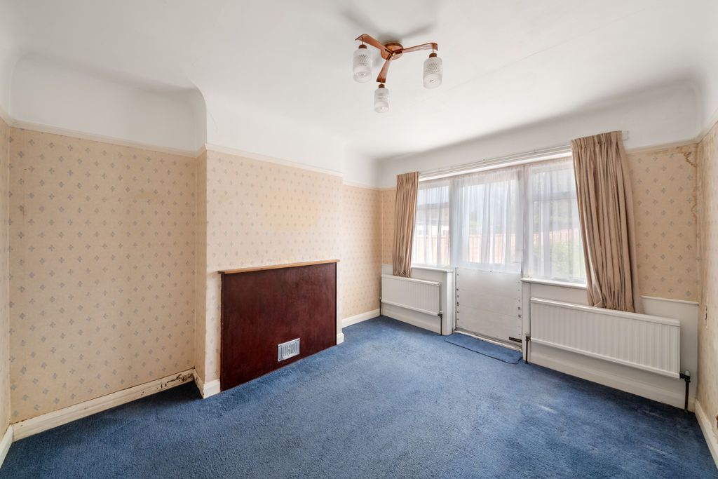 Property photo 3 of 18 Photo 11