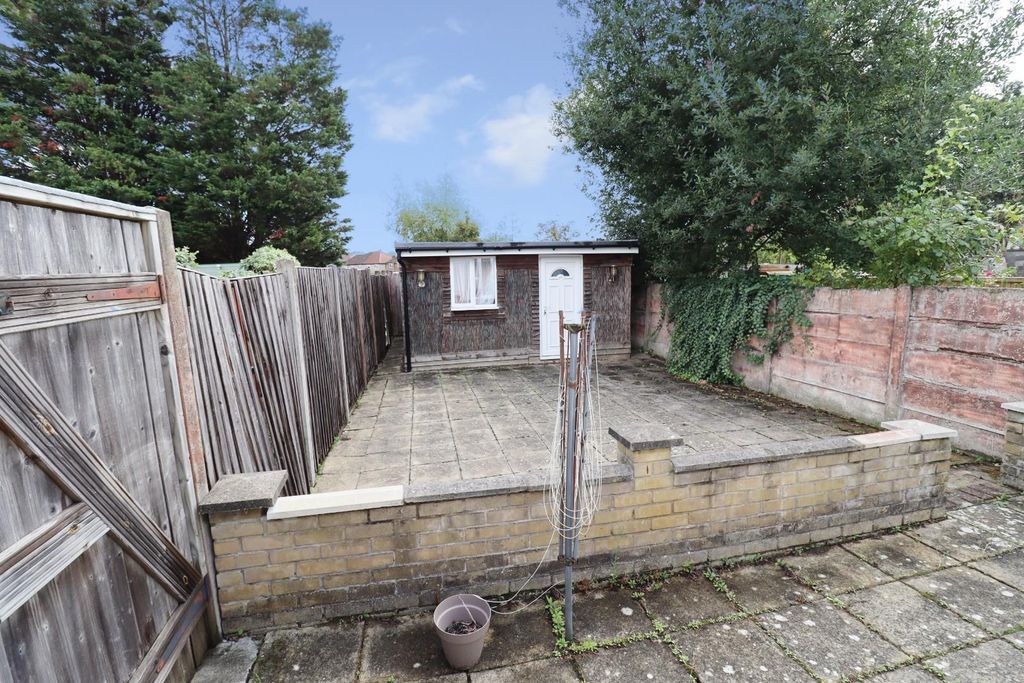 Property photo 2 of 17 Img_6748 E.Jpg