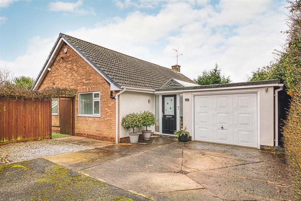 Property photo 2 of 45