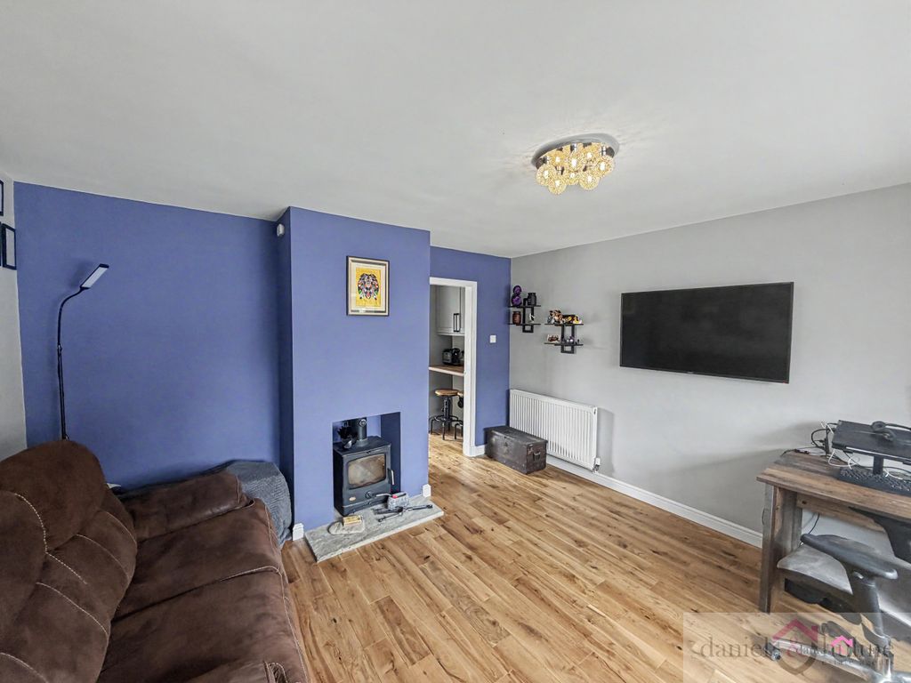 Property photo 2 of 23 Img_0992