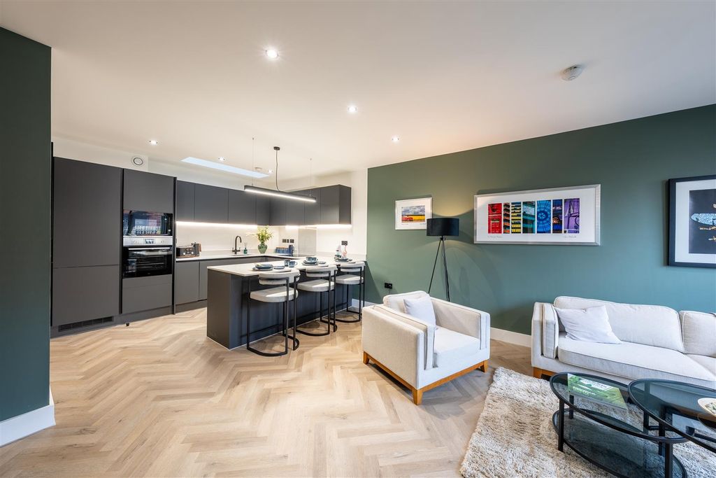 Property photo 1 of 21 Reside-2.Jpg