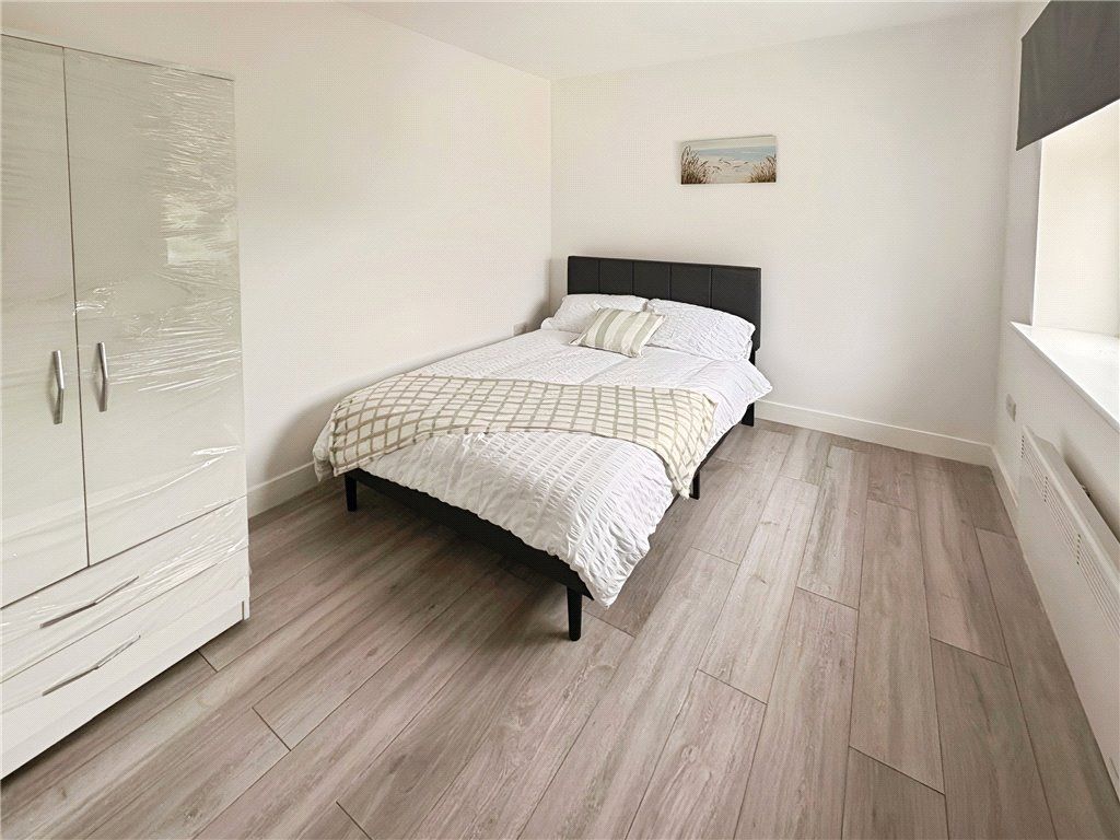 Property photo 2 of 11 Bedroom