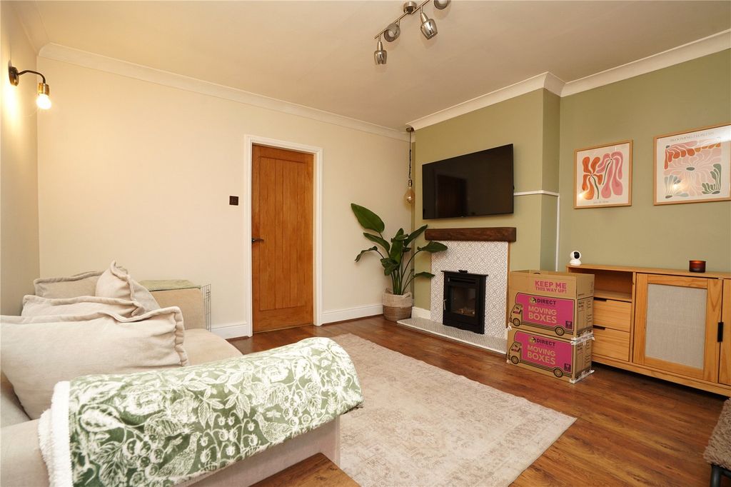 Property photo 3 of 19 Picture No. 16