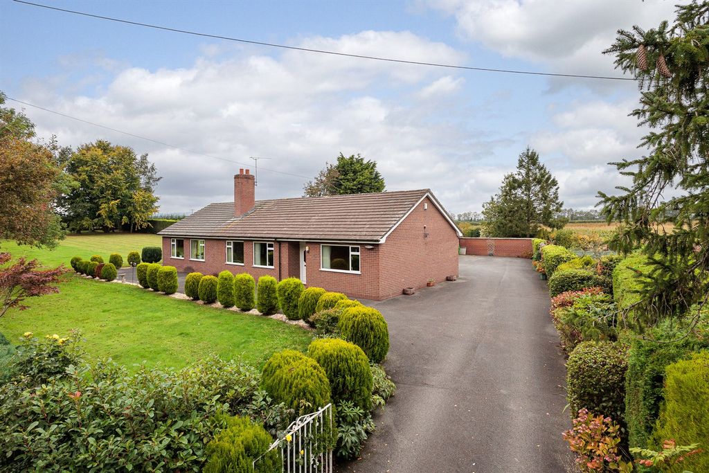 Property photo 1 of 24 (Main)