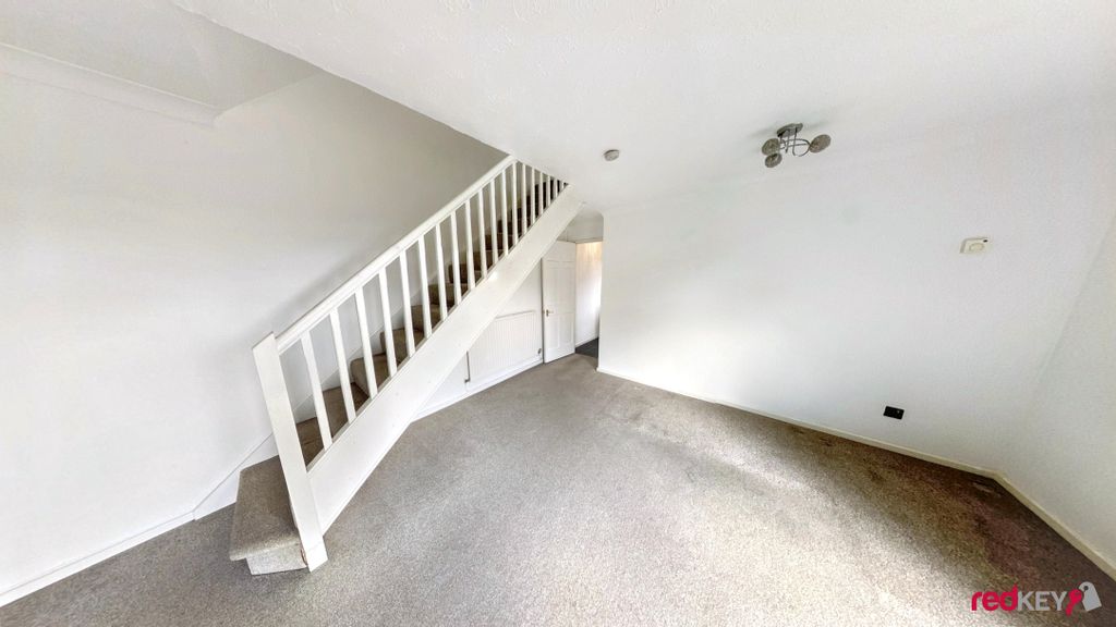 Property photo 2 of 8 Lounge