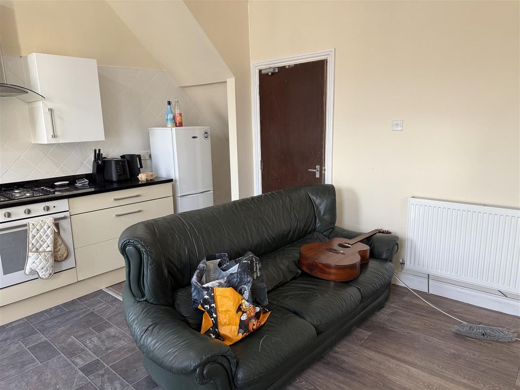 Property photo 2 of 12 Img_7391.Jpg