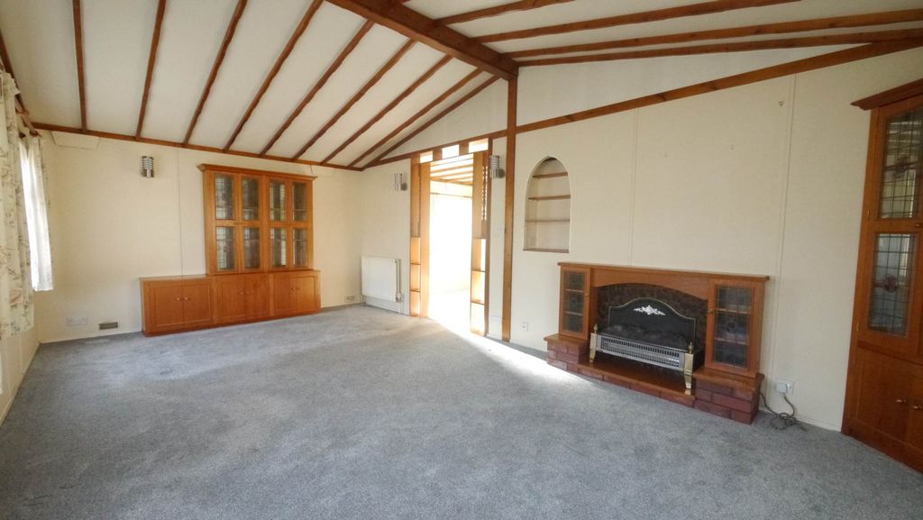 Property photo 3 of 9