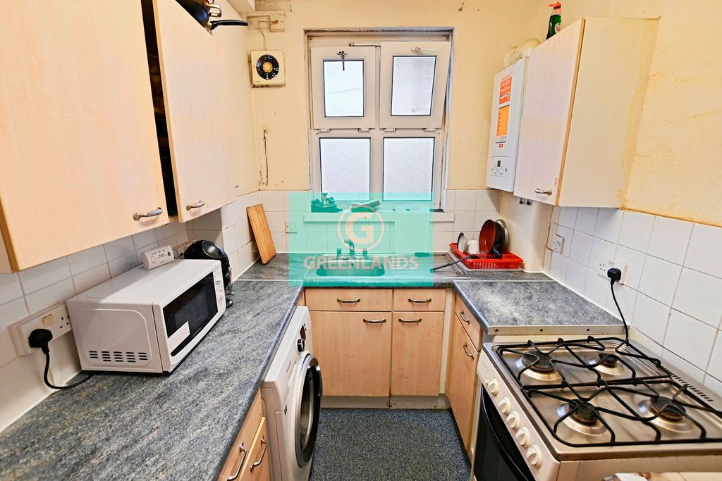 Property photo 3 of 10 Photo 8