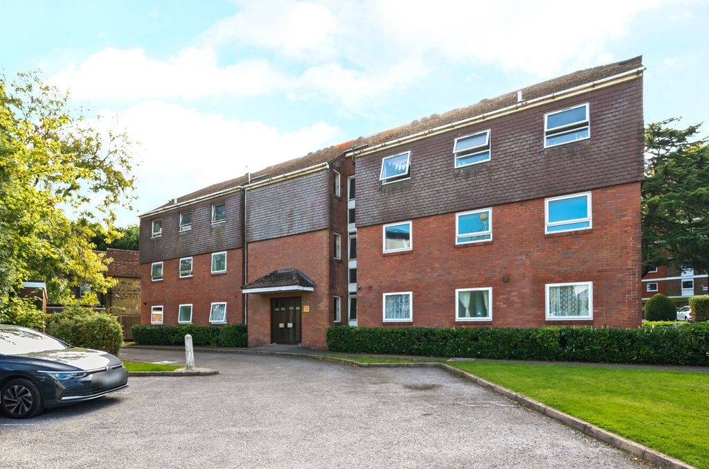 Property photo 1 of 14 1357464-1-68d27B4...