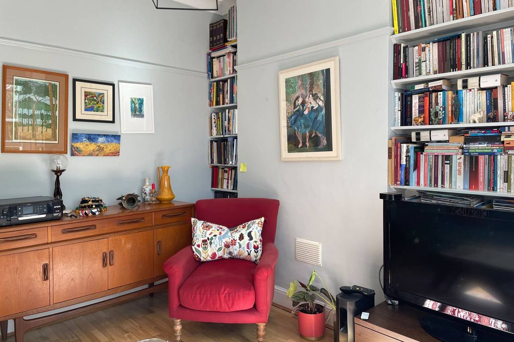 Property photo 1 of 6
