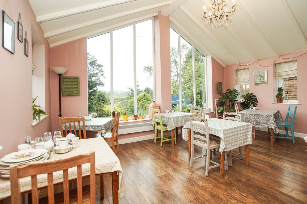 Property photo 2 of 48 Guest Dining Room