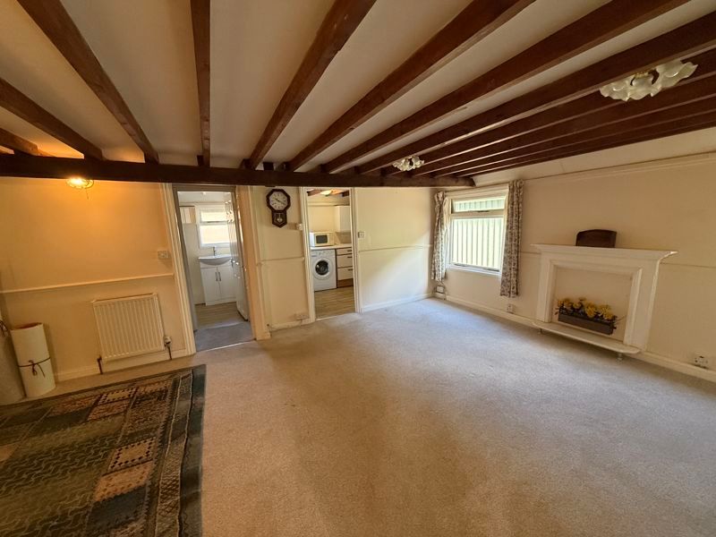Property photo 3 of 8 Photo 7