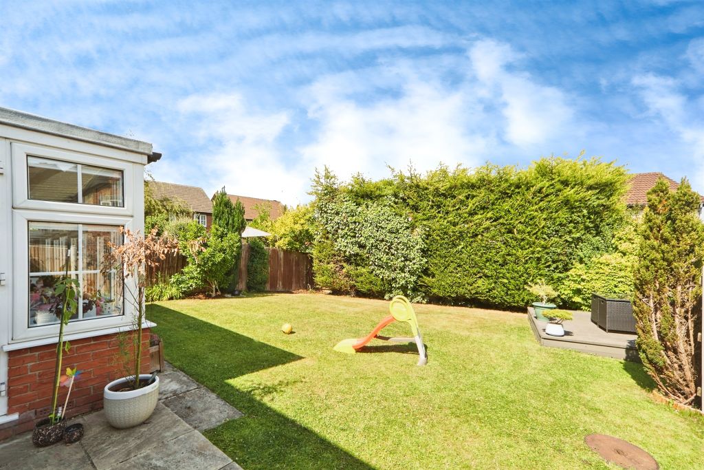 Property photo 2 of 17