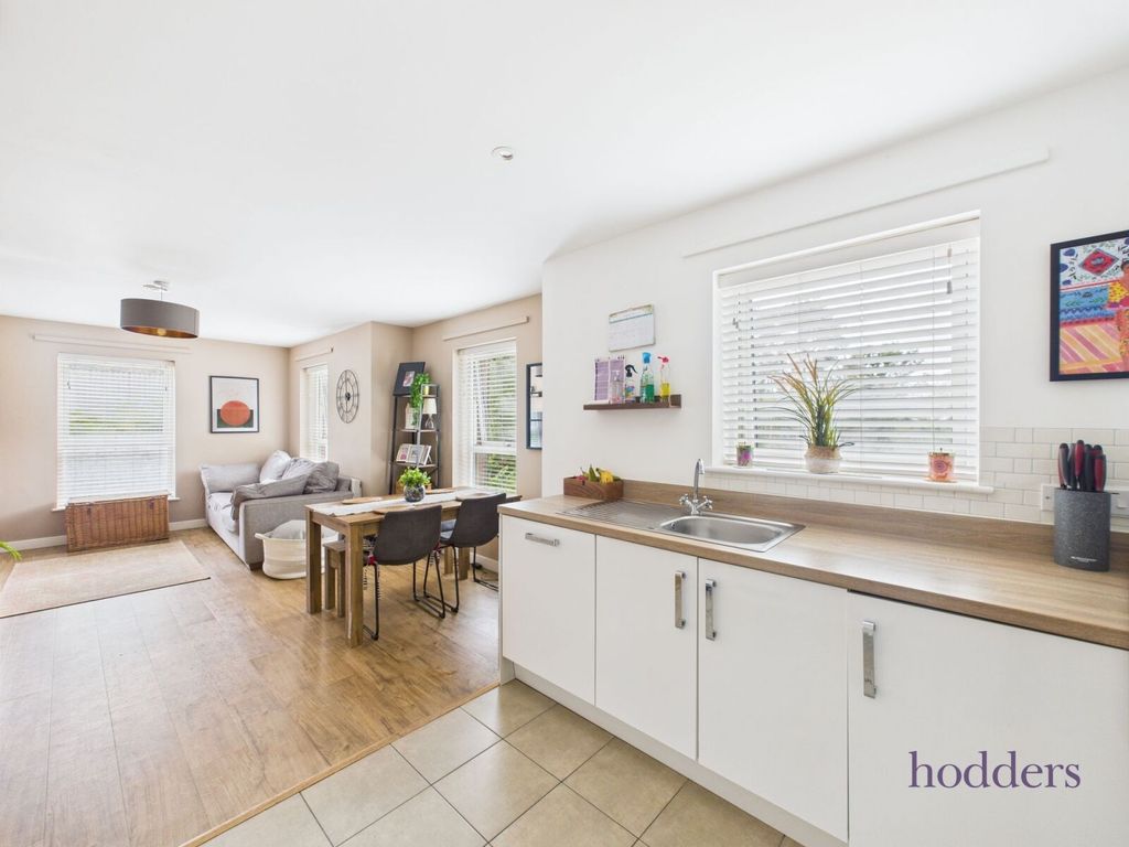 Property photo 2 of 22 Picture No. 23