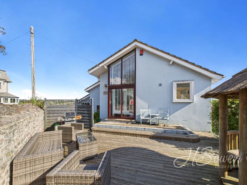 Property photo 1 of 24 Photo 3