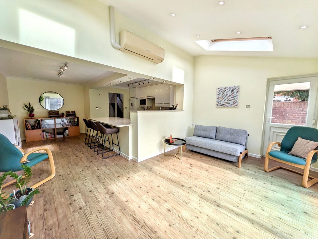 Property photo 1 of 23