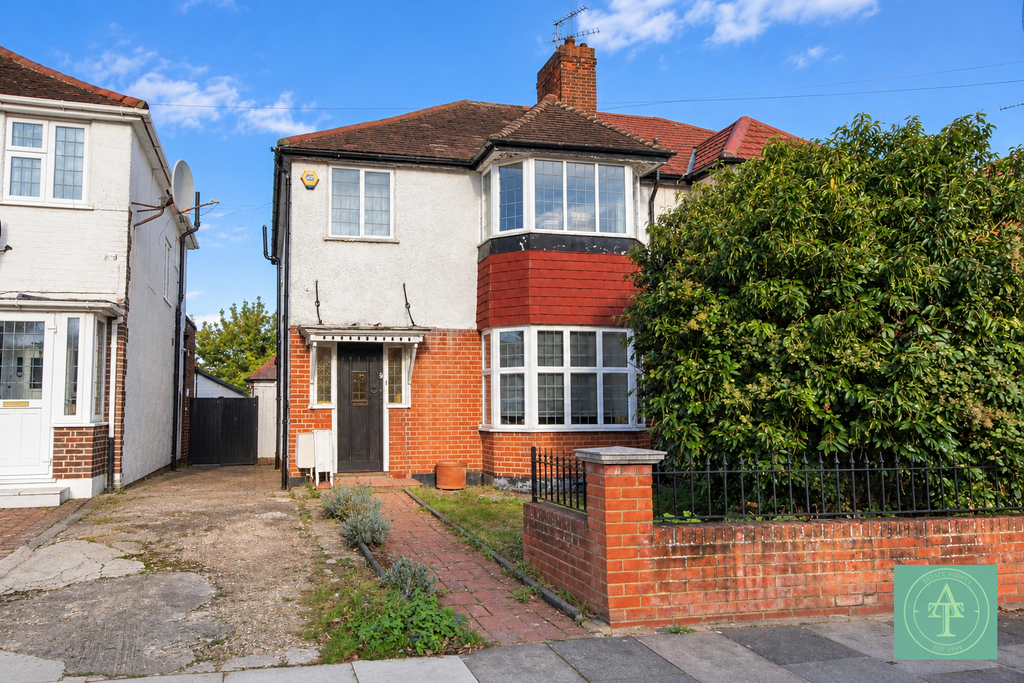 Property photo 1 of 22 Three Bedroom Semi Detached House