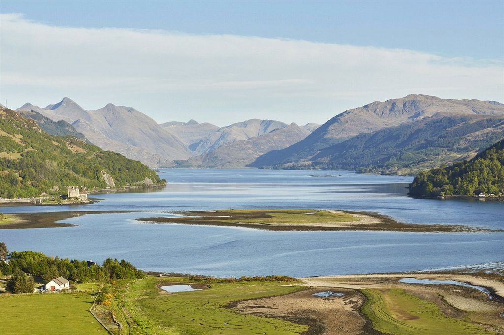 Property photo 2 of 22 View