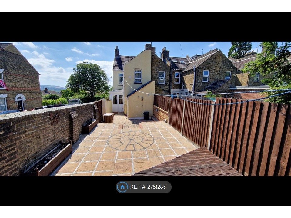 Property photo 3 of 24