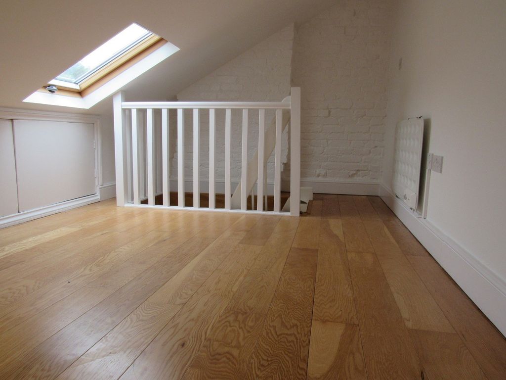 Property photo 2 of 8 Gallery