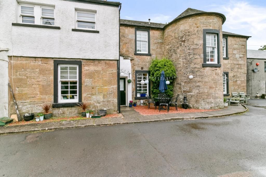 Property photo 1 of 25