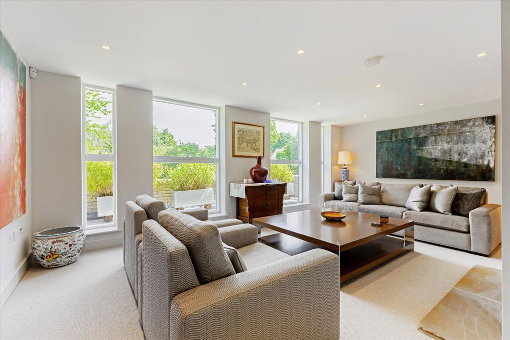 Property photo 2 of 28 Image