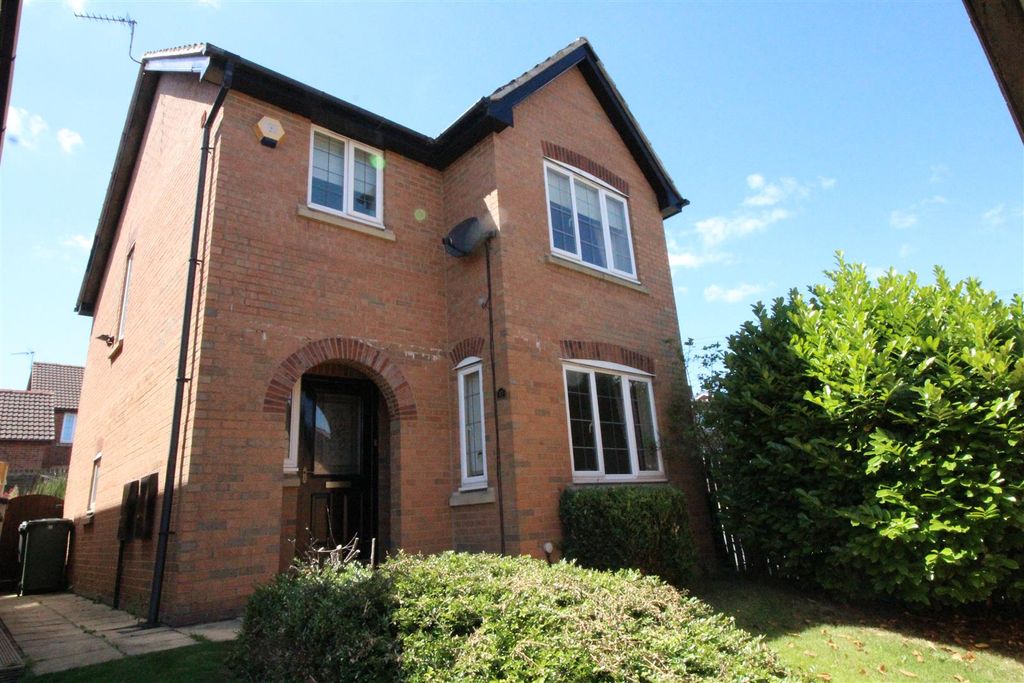 Property photo 1 of 12 Exterior