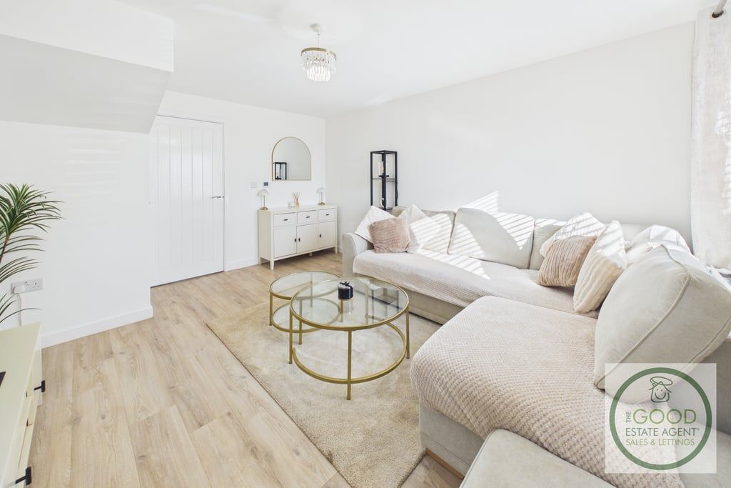 Property photo 3 of 18