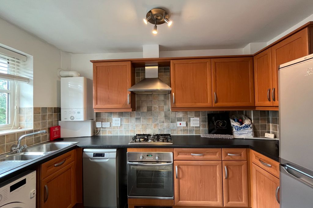 Property photo 3 of 5 Kitchen
