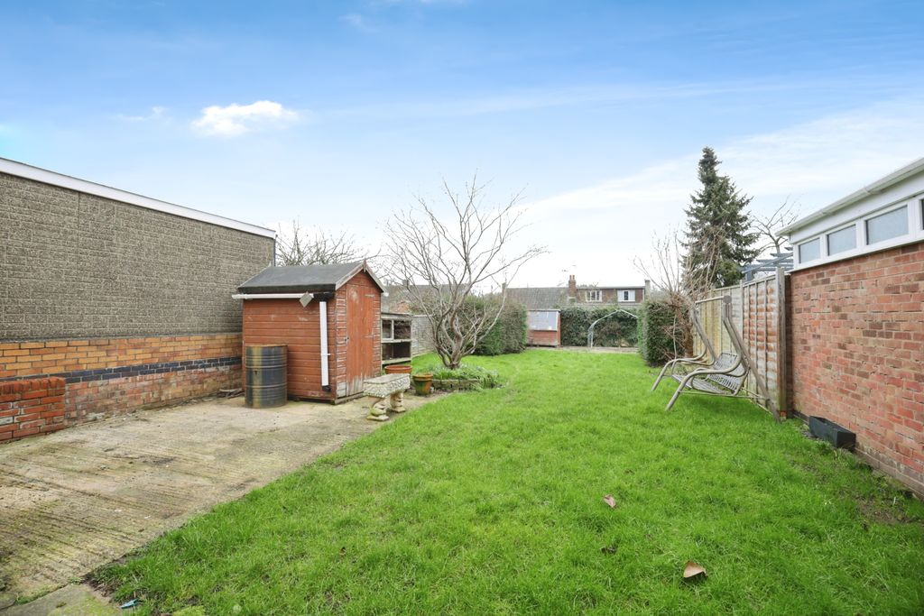 Property photo 2 of 15
