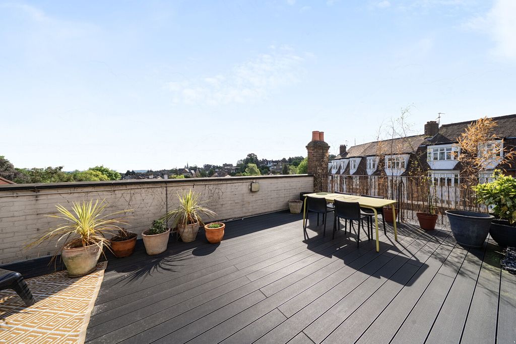 Property photo 2 of 19 1455021-15-69Fb0A...
