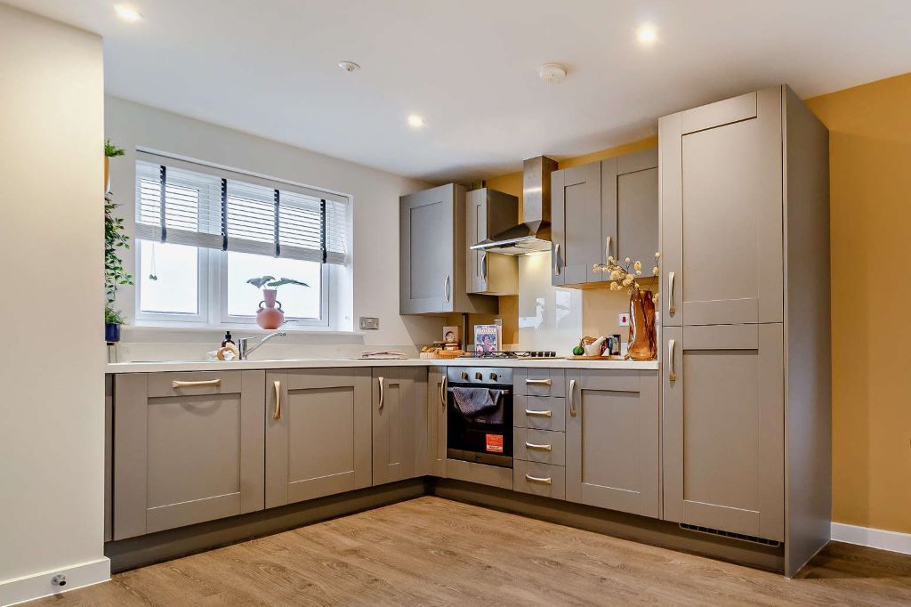 Property photo 2 of 7