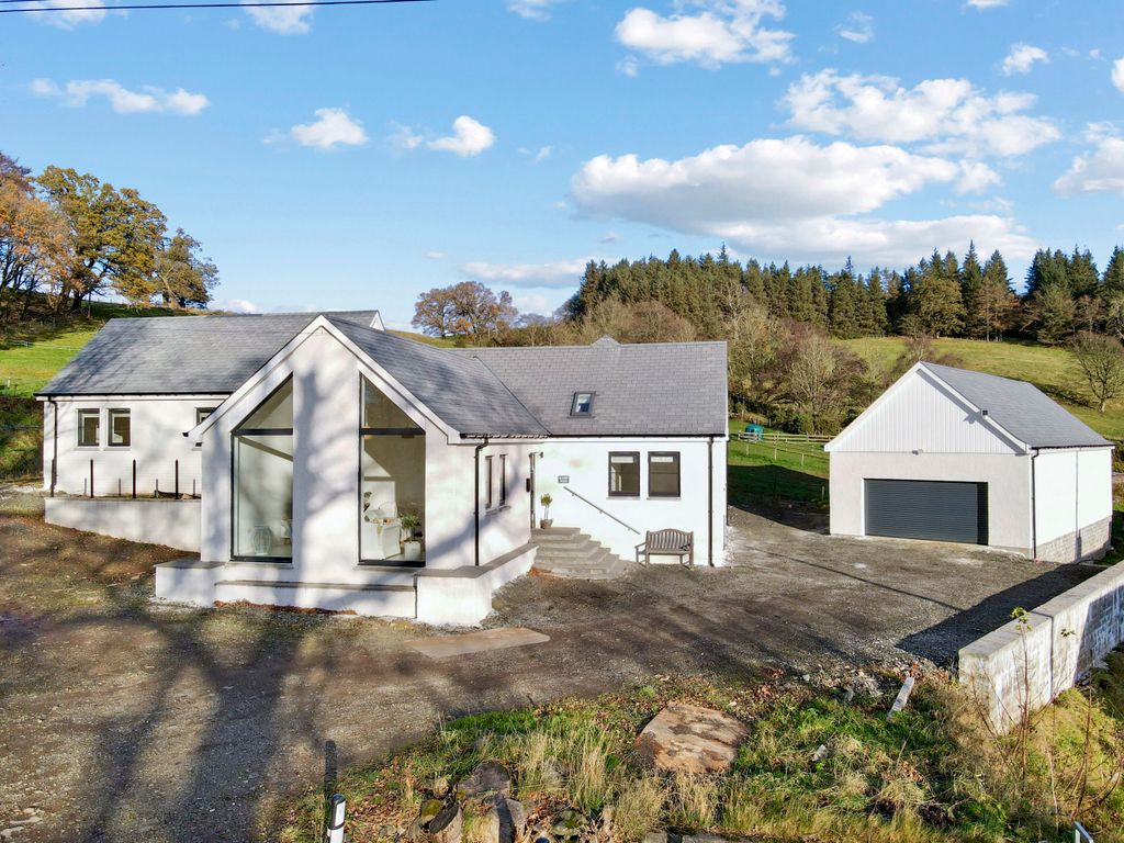 Property photo 1 of 23