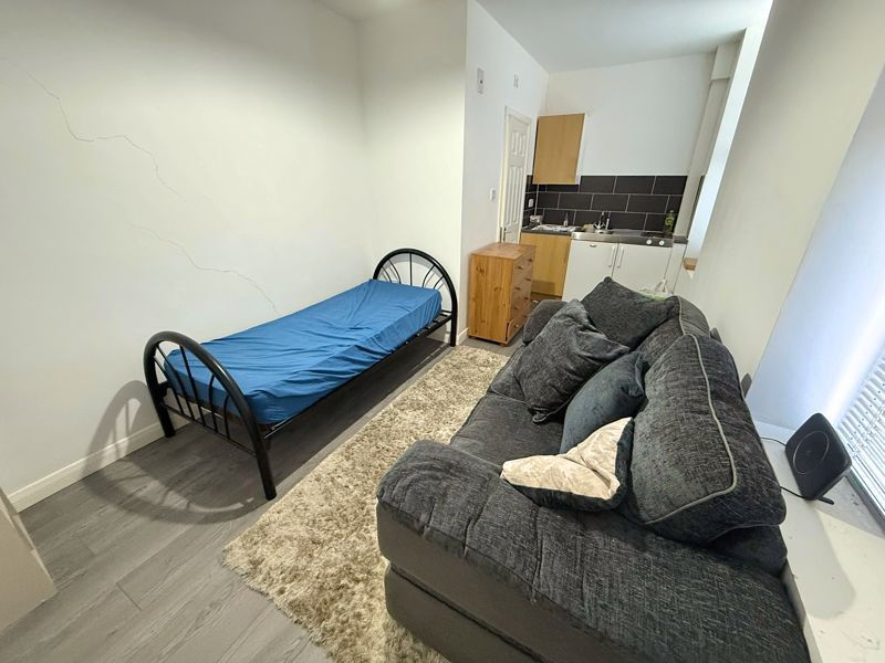 Property photo 1 of 1 Living Area