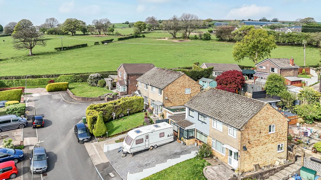 Property photo 1 of 37