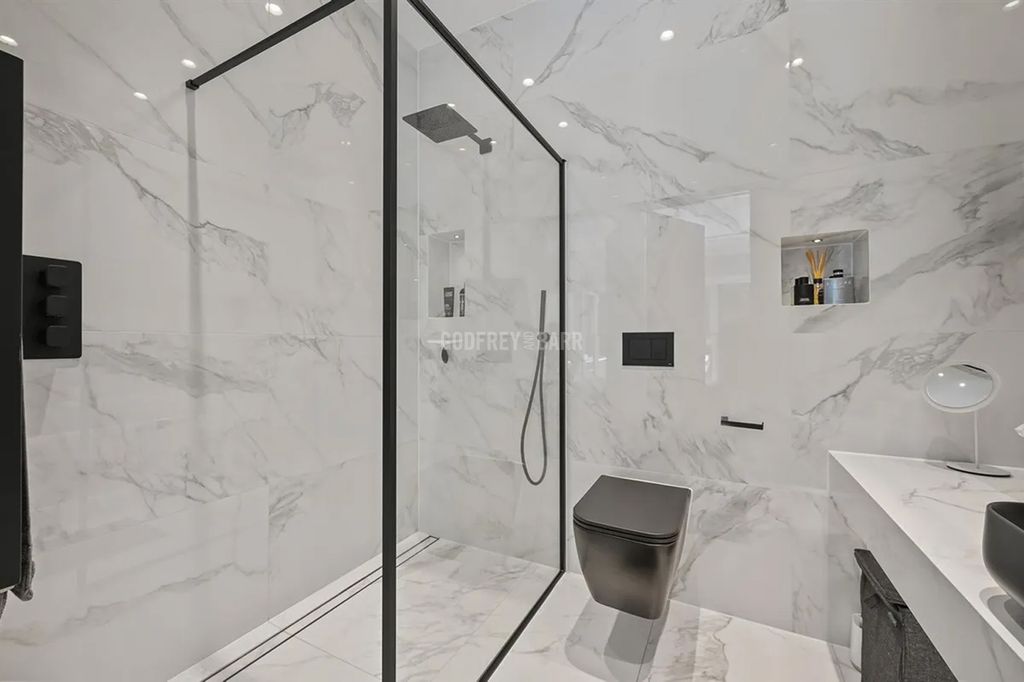 Additional image 18 of 3 bed flat to rentBushey Heath, Bushey WD23