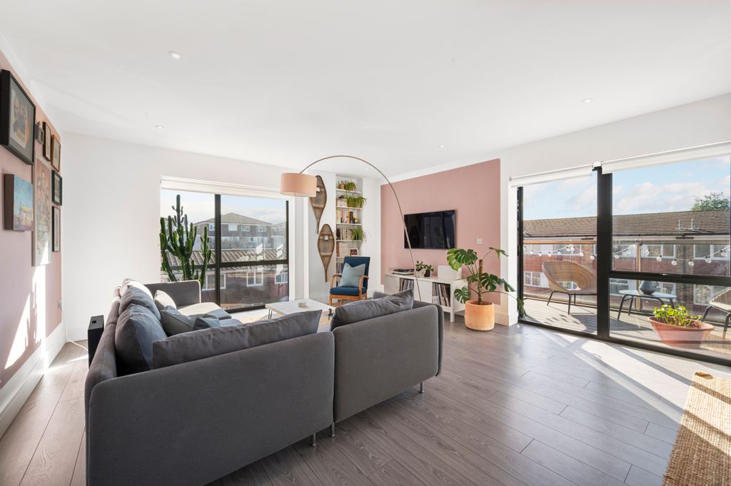 Property photo 1 of 13 Picture No. 05