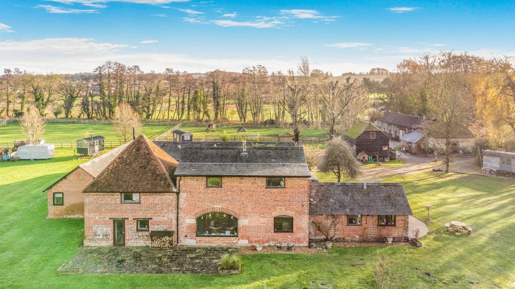 Property photo 1 of 18 The Dovecot