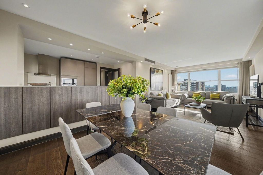 Property photo 3 of 12 U8Ddo_Za.Jpeg