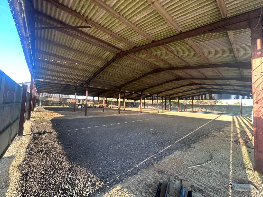 Property photo 2 of 3