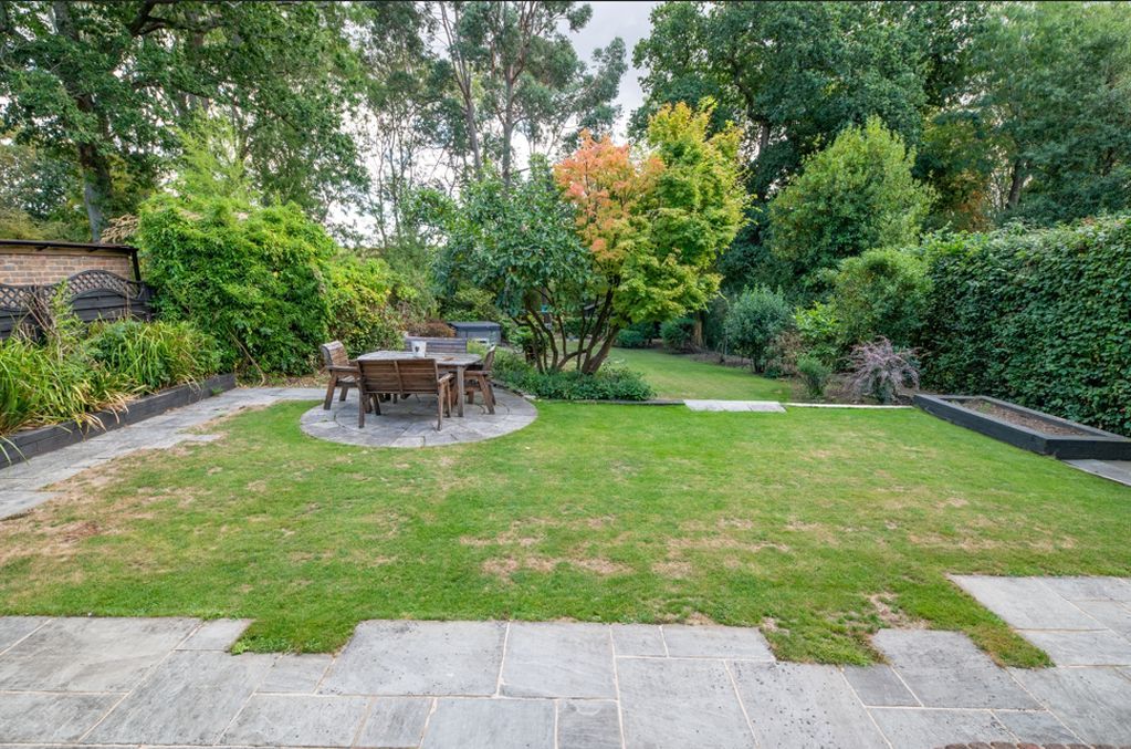 Property photo 2 of 31 Photo 35