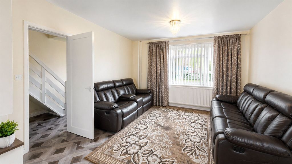 Property photo 2 of 15 Picture No. 04
