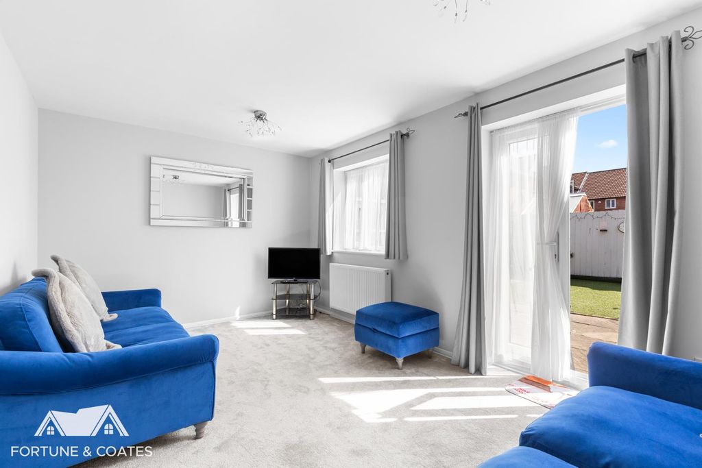 Property photo 2 of 15 Standrewsmeadow_8.Jpg