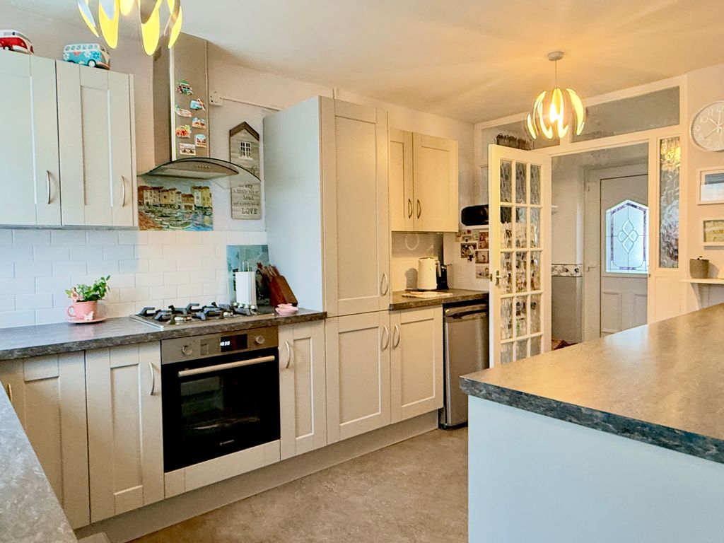 Property photo 3 of 15 Kitchen/ Breakfast Room