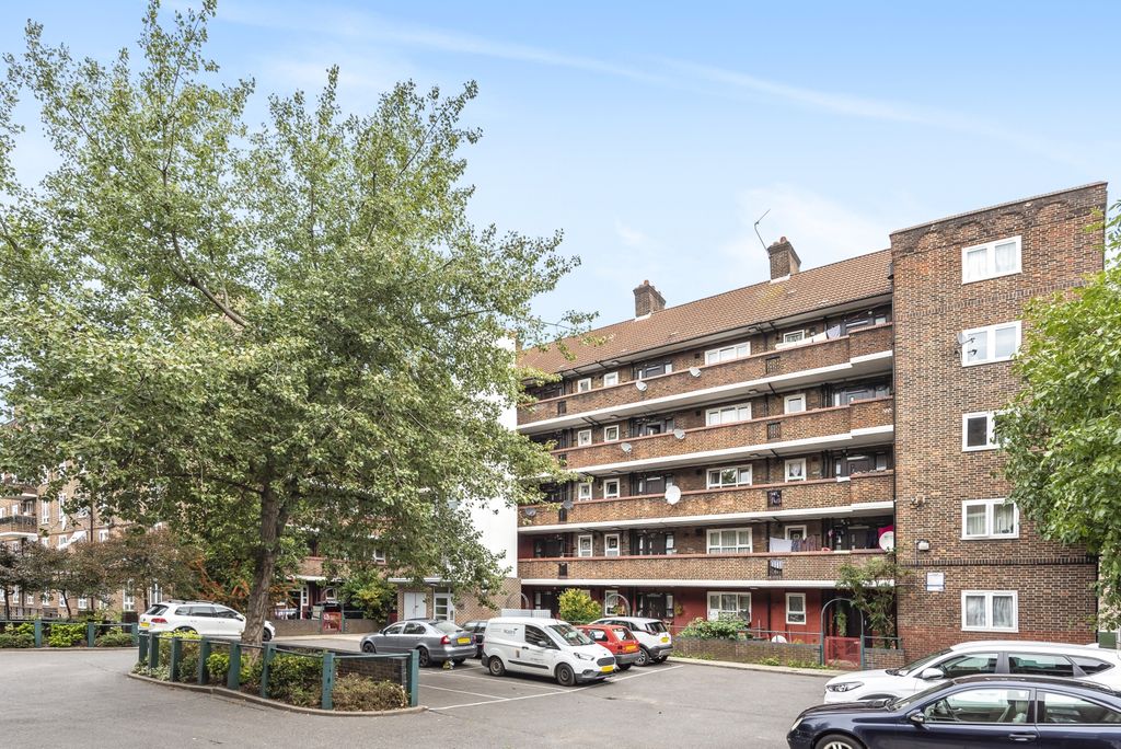 Property photo 1 of 8 Exterior