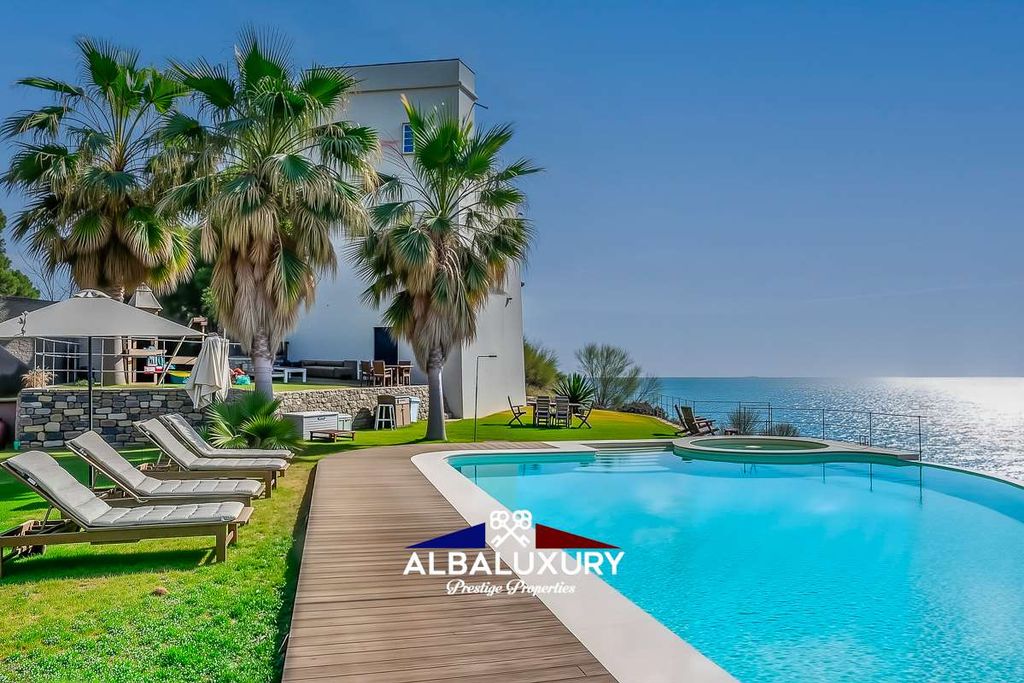 Property photo 1 of 32