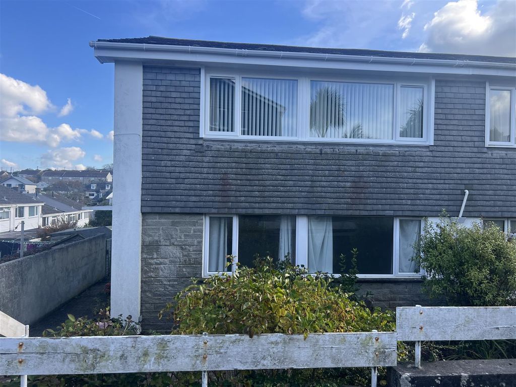 Property photo 1 of 11 Elevations And Gardens