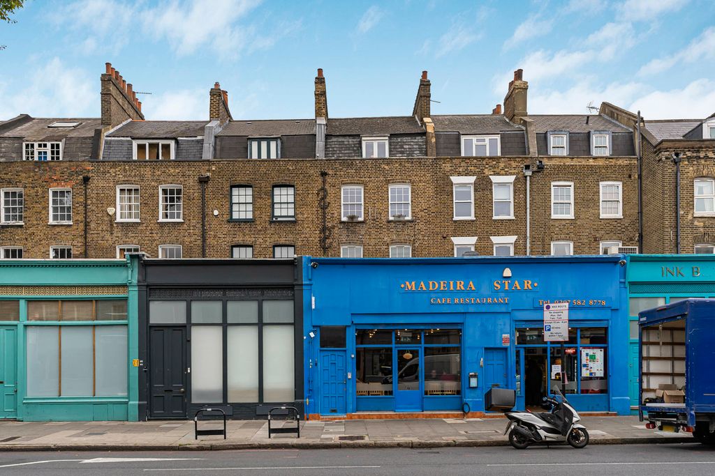 Property photo 1 of 16 Exterior